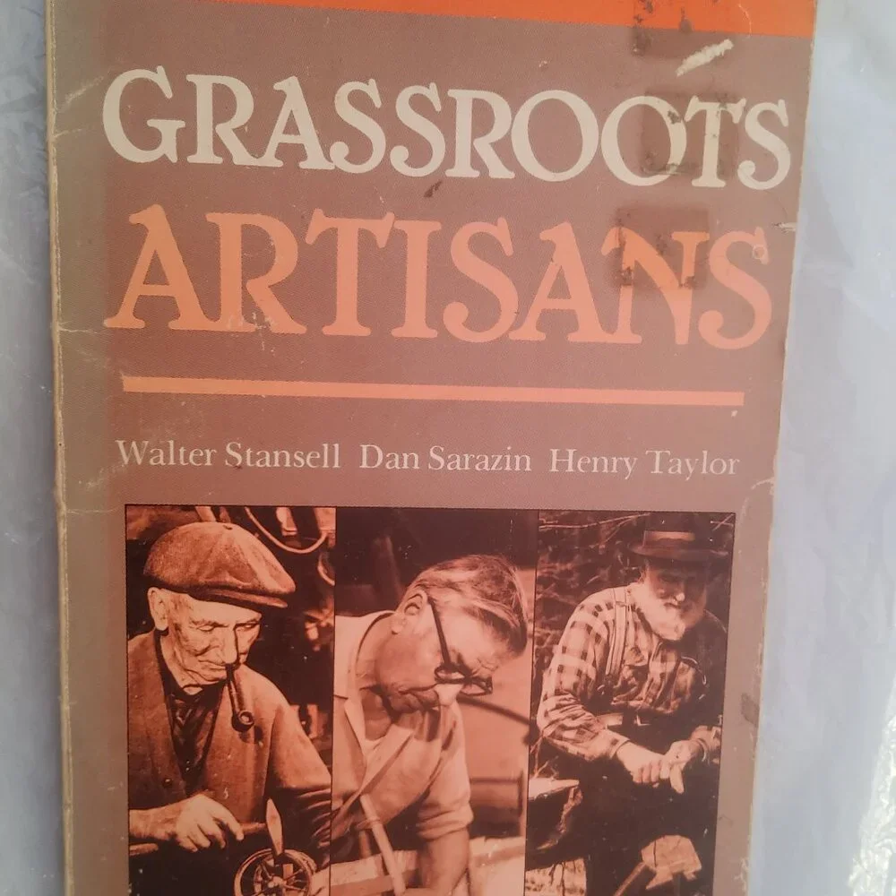 VINTAGE ARTISANS BOOK of CANADA vintage book - Picture 1 of 4